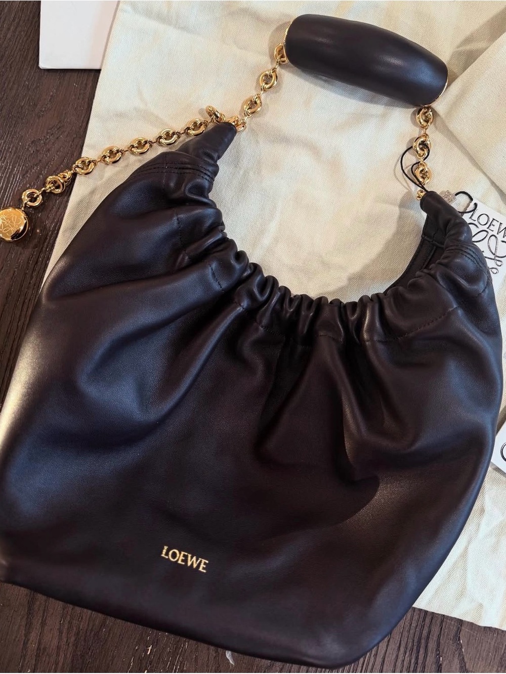 Loewe Squeeze Bag in Mellow Nappa Lambskin - Chocolate